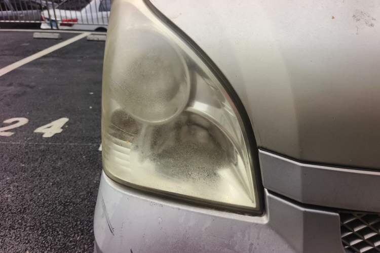 Used Wuling Rongguang 2011 1.2L Base Version Right Front Headlight