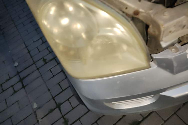 Used Wuling Rongguang 2011 1.2L Base Version Right Front Headlight