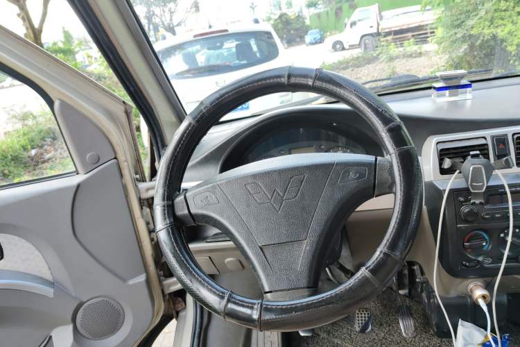 Used Wuling Rongguang 2011 1.2L Standard Version Steering Wheel