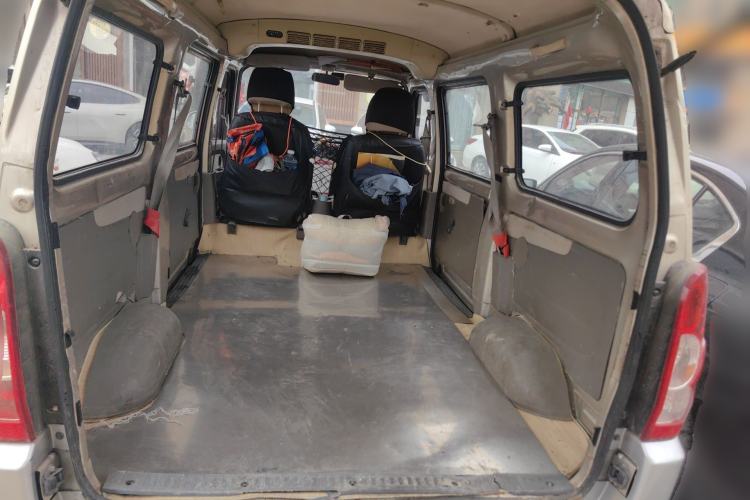 Used Wuling Rongguang 2011 1.2L Base Version Trunk