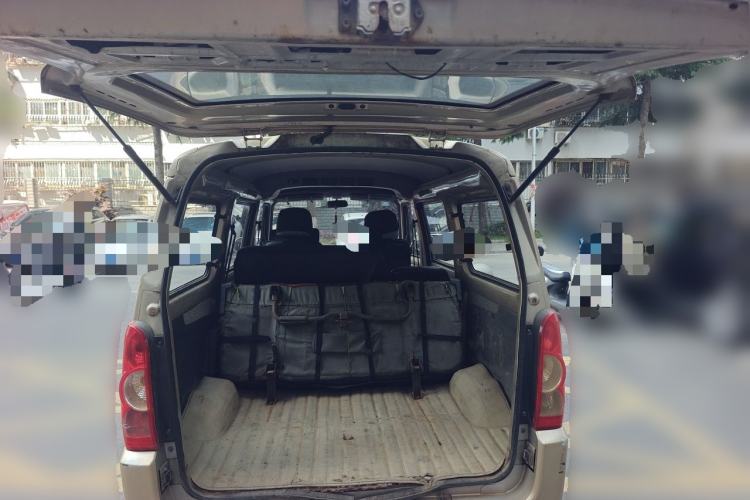 Used Wuling Rongguang 2011 1.2L Base Version Trunk
