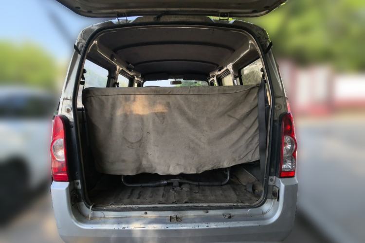 Used Wuling Rongguang 2011 1.2L Base Version Trunk