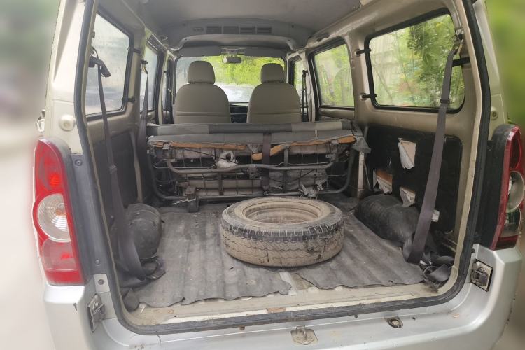 Used Wuling Rongguang 2011 1.2L Base Version Trunk