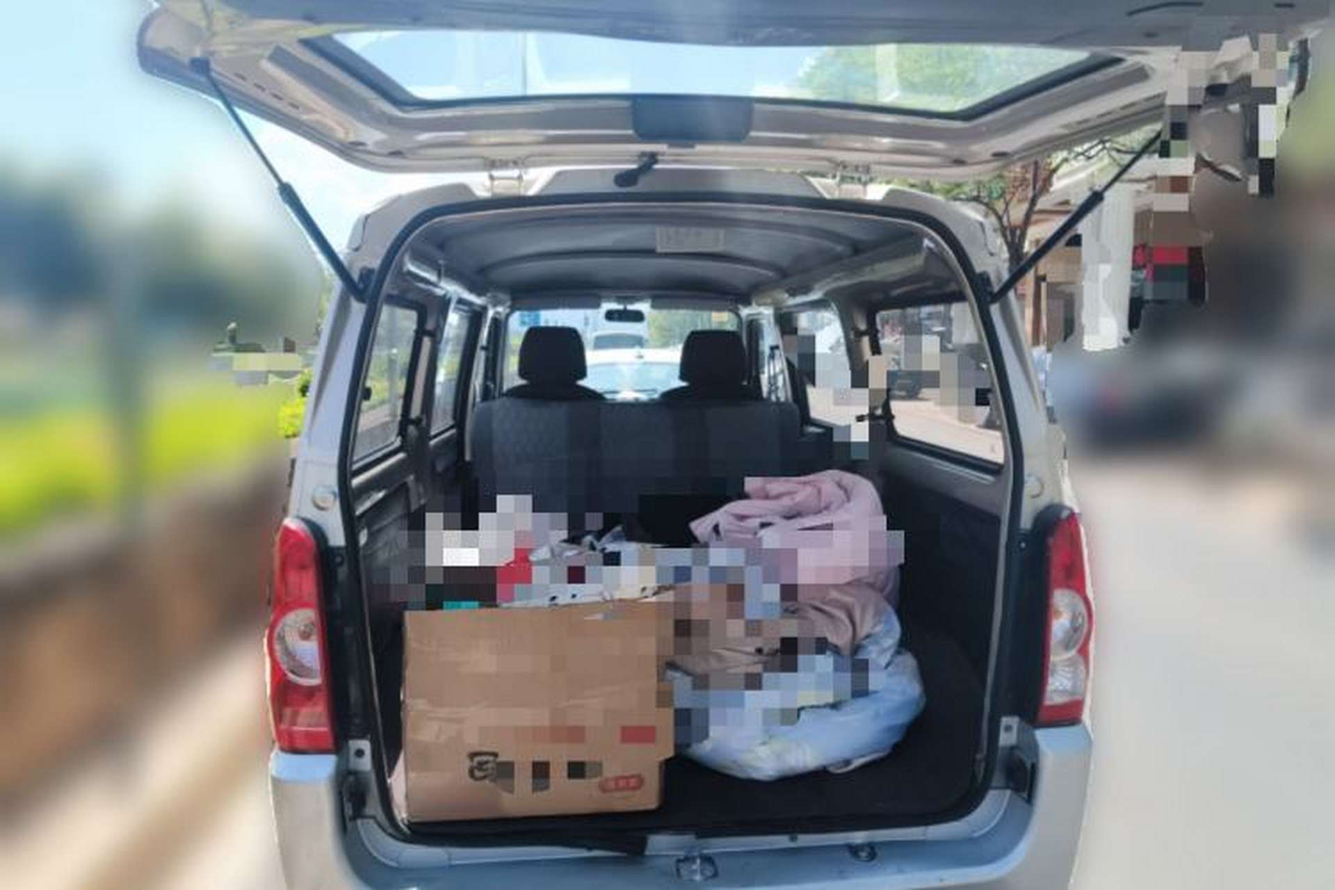 Used Wuling Rongguang 2011 1.2L Base Version Trunk