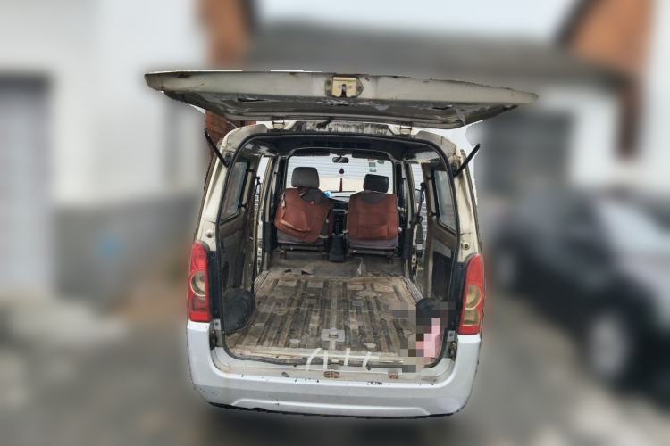 Used Wuling Rongguang 2011 1.2L Base Version Trunk