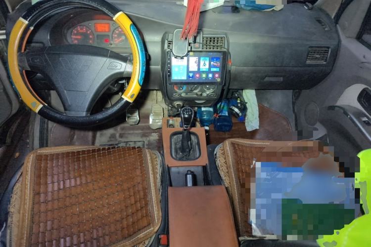 Used Wuling Rongguang 2011 1.2L Base Version Center Console