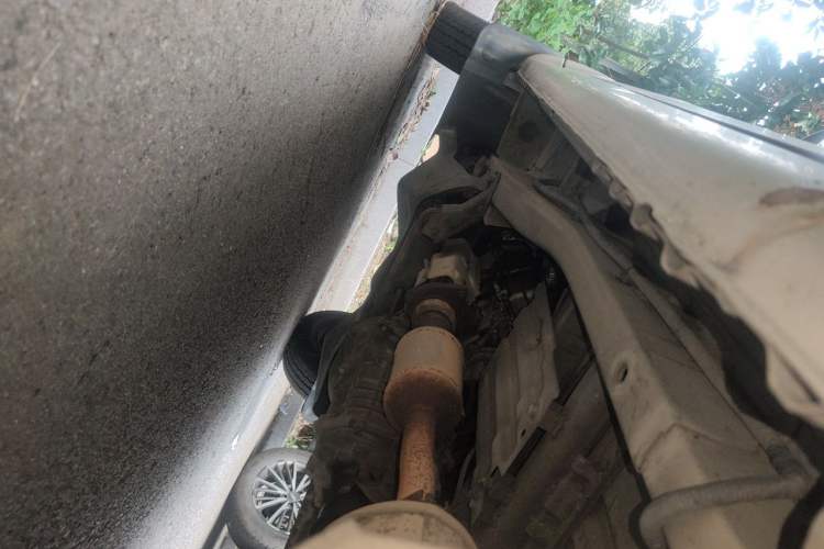 Used Wuling Rongguang 2011 1.2L Base Version Chassis Rear Left
