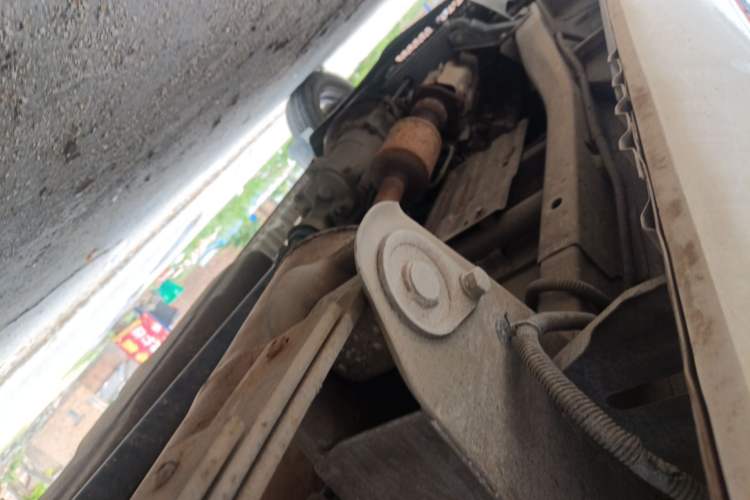 Used Wuling Rongguang 2011 1.2L Standard Version Chassis Rear Left