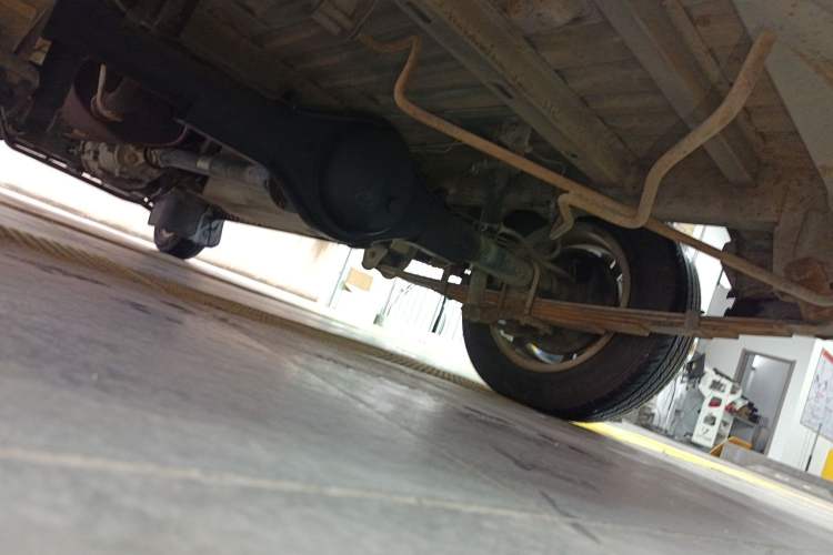 Used Wuling Rongguang 2011 1.2L Standard Version Chassis Rear Left