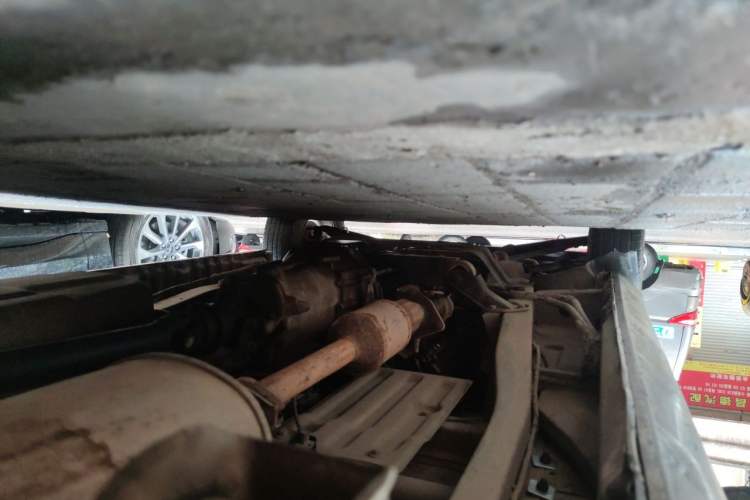 Used Wuling Rongguang 2011 1.2L Standard Version Chassis Rear Left