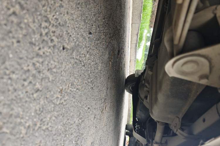 Used Wuling Rongguang 2011 1.2L Base Version Chassis Rear Right