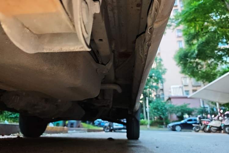 Used Wuling Rongguang 2011 1.2L Base Version Chassis Rear Right