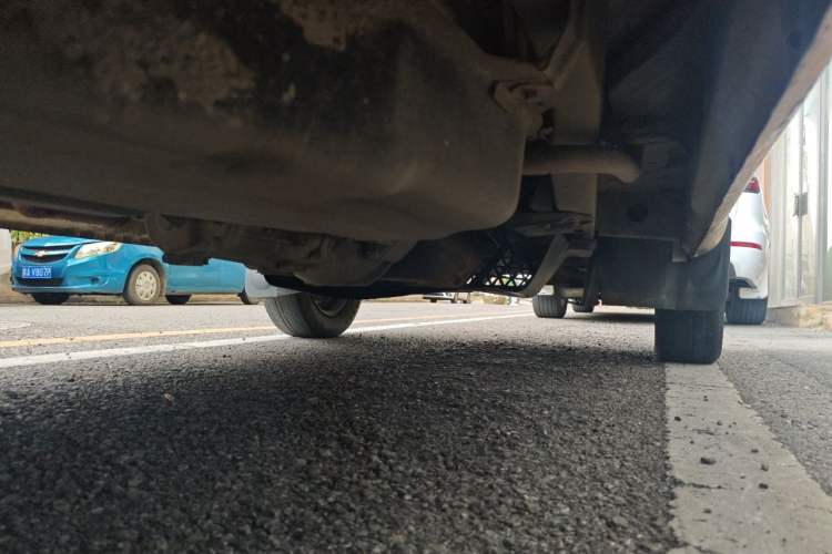 Used Wuling Rongguang 2011 1.2L Base Version Chassis Rear Right