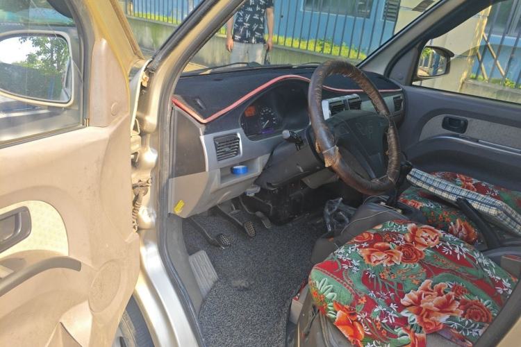 Used Wuling Rongguang 2011 1.2L Standard Version Driver Seat