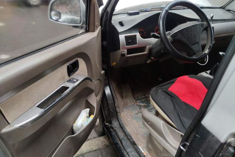 Used Wuling Rongguang 2011 1.2L Standard Version Driver Seat