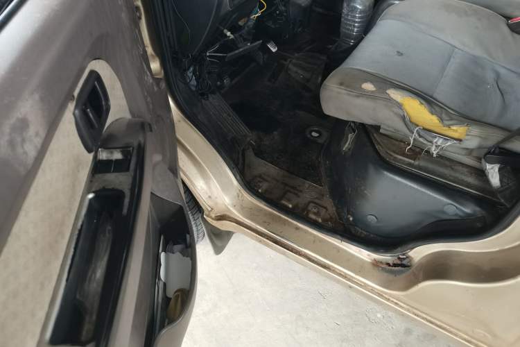 Used Wuling Rongguang 2011 1.2L Base Version Driver Seat