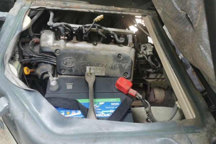 Used Wuling Rongguang 2011 1.2L Base Version Engine Bay Left