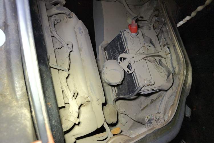 Used Wuling Rongguang 2011 1.2L Base Version Engine Bay Left