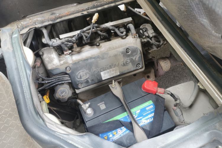 Used Wuling Rongguang 2011 1.2L Base Version Engine Bay Right