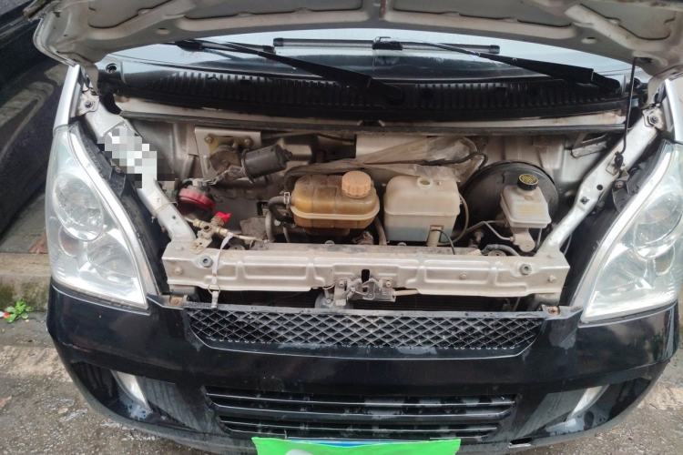 Used Wuling Rongguang 2011 1.2L Standard Version Engine Bay