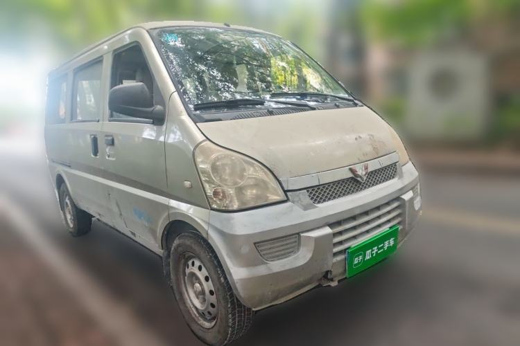 Used Wuling Rongguang 2011 1.2L Base Version Front Right 45 Deg