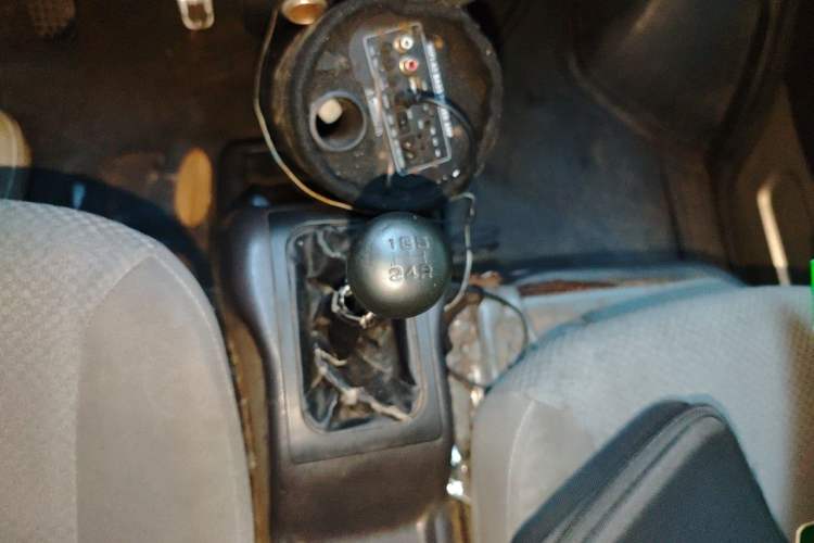 Used Wuling Rongguang 2011 1.2L Base Version Gear Lever