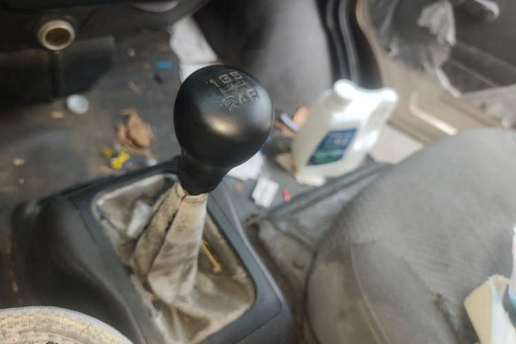Used Wuling Rongguang 2011 1.2L Base Version Gear Lever