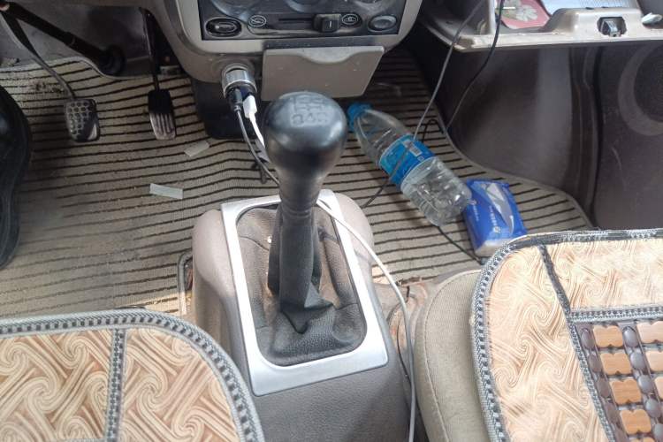 Used Wuling Rongguang 2011 1.2L Standard Version Gear Lever