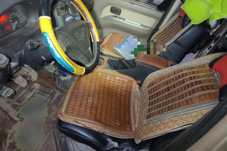 Used Wuling Rongguang 2011 1.2L Base Version Left Front Seat