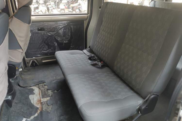 Used Wuling Rongguang 2011 1.2L Base Version Left Rear Seat