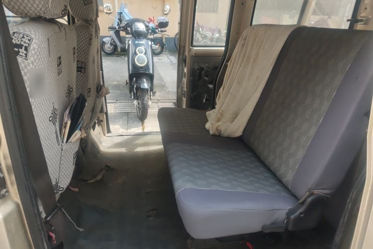 Used Wuling Rongguang 2011 1.2L Base Version Left Rear Seat