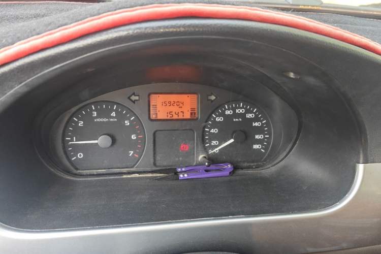 Used Wuling Rongguang 2011 1.2L Standard Version Odometer Close Up
