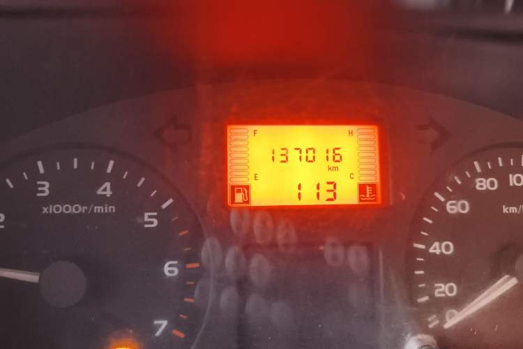 Used Wuling Rongguang 2011 1.2L Base Version Odometer Close Up