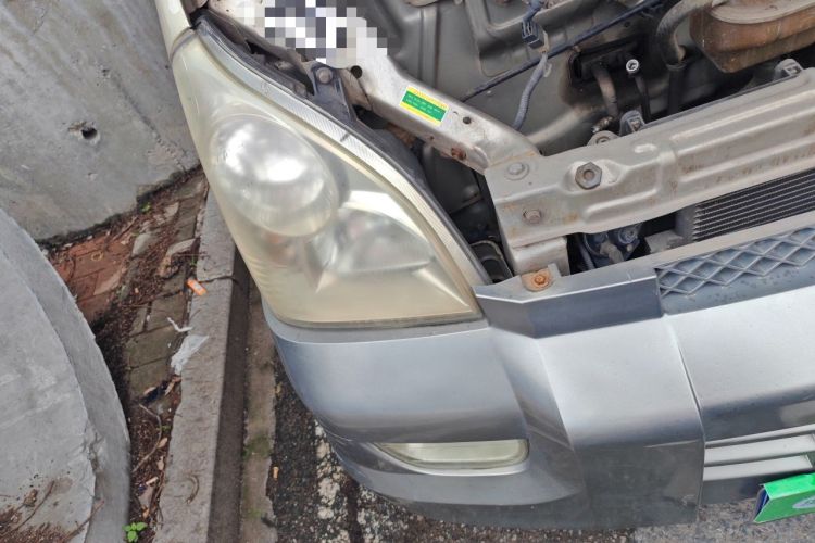 Used Wuling Rongguang 2011 1.2L Base Version Right Front Headlight