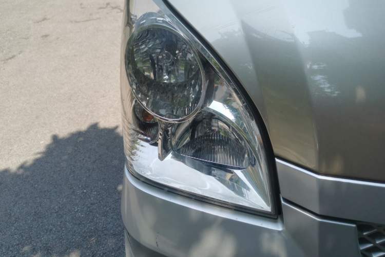 Used Wuling Rongguang 2011 1.2L Base Version Right Front Headlight