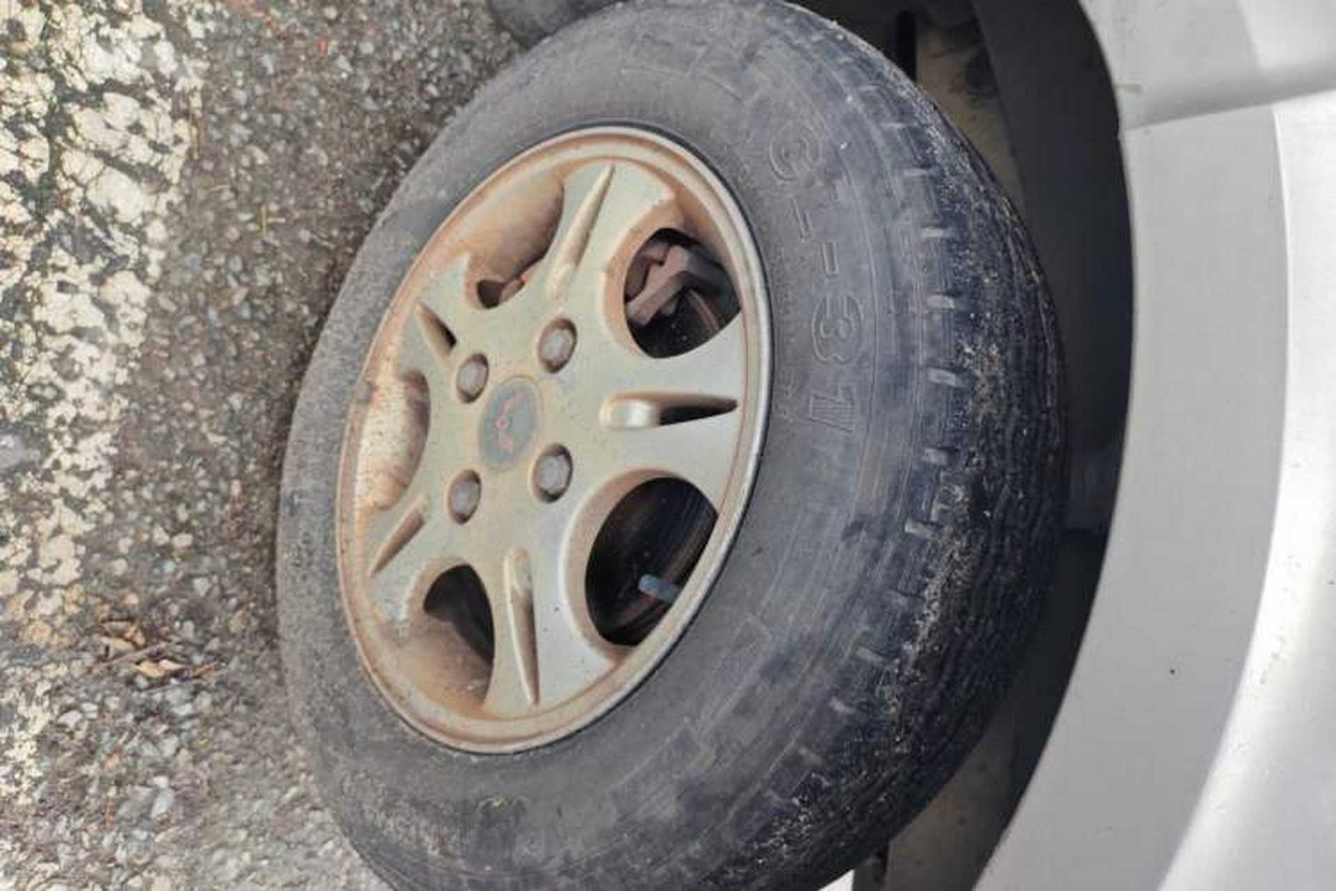 Used Wuling Rongguang 2011 1.2L Base Version Right Front Wheel Hub