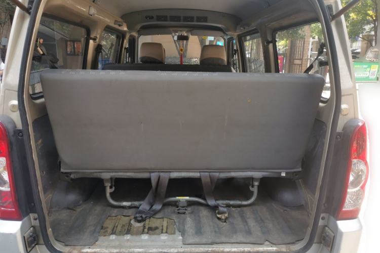 Used Wuling Rongguang 2011 1.2L Base Version Trunk