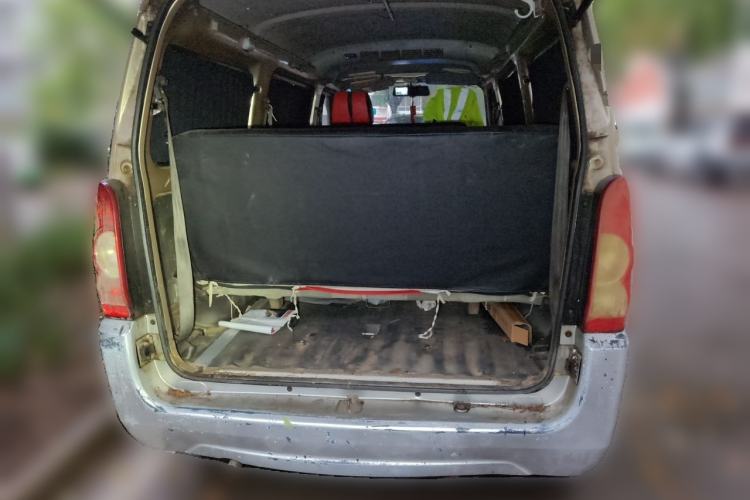 Used Wuling Rongguang 2011 1.2L Base Version Trunk