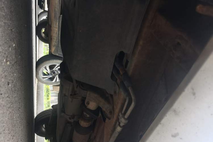 Used Wuling Rongguang 2011 1.2L Standard Version Chassis Front Left