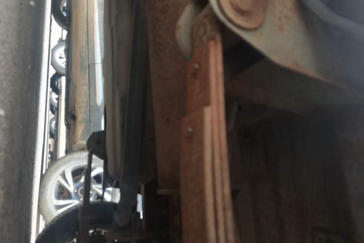 Used Wuling Rongguang 2011 1.2L Standard Version Chassis Rear Left