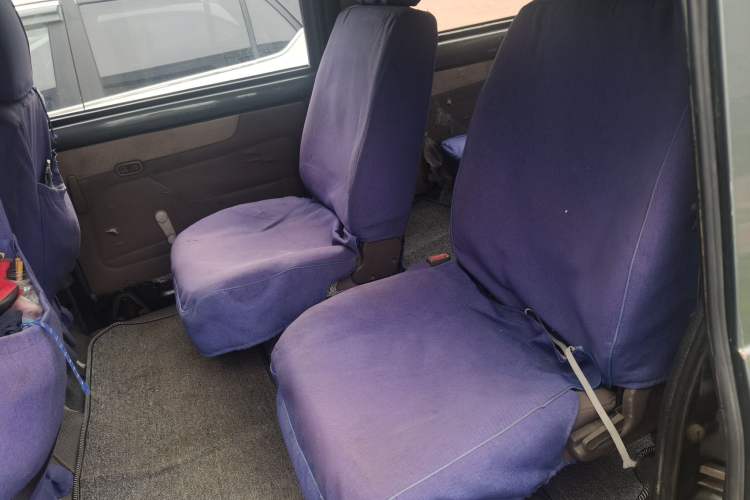 Used Wuling Rongguang 2011 1.2L Standard Version Left Rear Seat