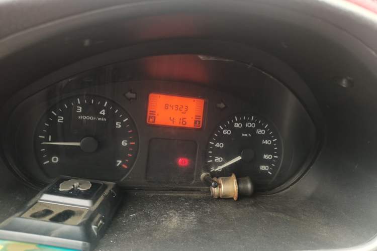 Used Wuling Rongguang 2011 1.2L Standard Version Odometer Close Up