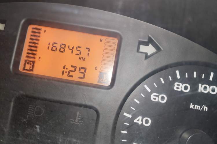 Used Wuling Rongguang 2011 1.2L Base Version Odometer Close Up