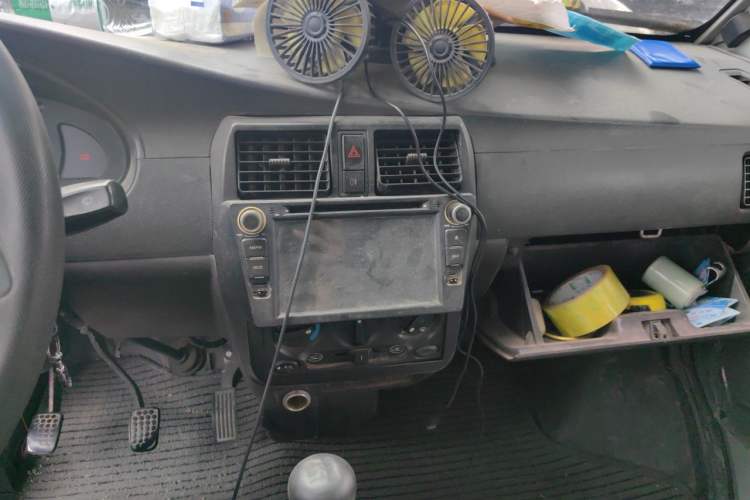 Used Wuling Rongguang 2011 1.5L Base Version Audio And AC Panel