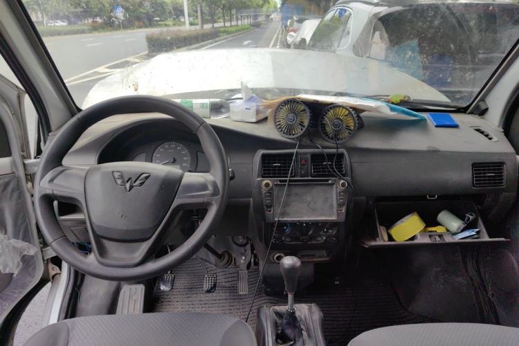Used Wuling Rongguang 2011 1.5L Base Version Center Console
