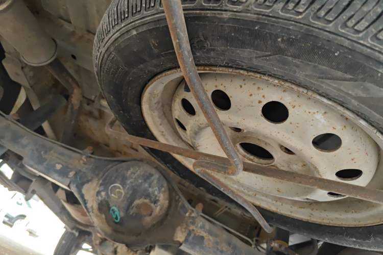 Used Wuling Rongguang 2011 1.2L Standard Version Chassis Rear