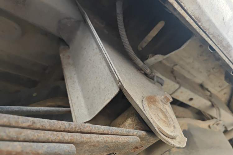 Used Wuling Rongguang 2011 1.2L Standard Version Chassis Rear Right