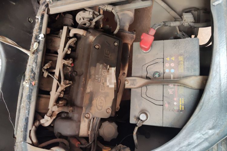 Used Wuling Rongguang 2011 1.2L Base Version Engine Bay Left