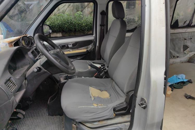 Used Wuling Rongguang 2011 1.5L Base Version Left Front Seat