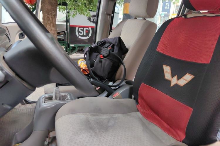 Used Wuling Rongguang 2011 1.2L Standard Version Left Front Seat